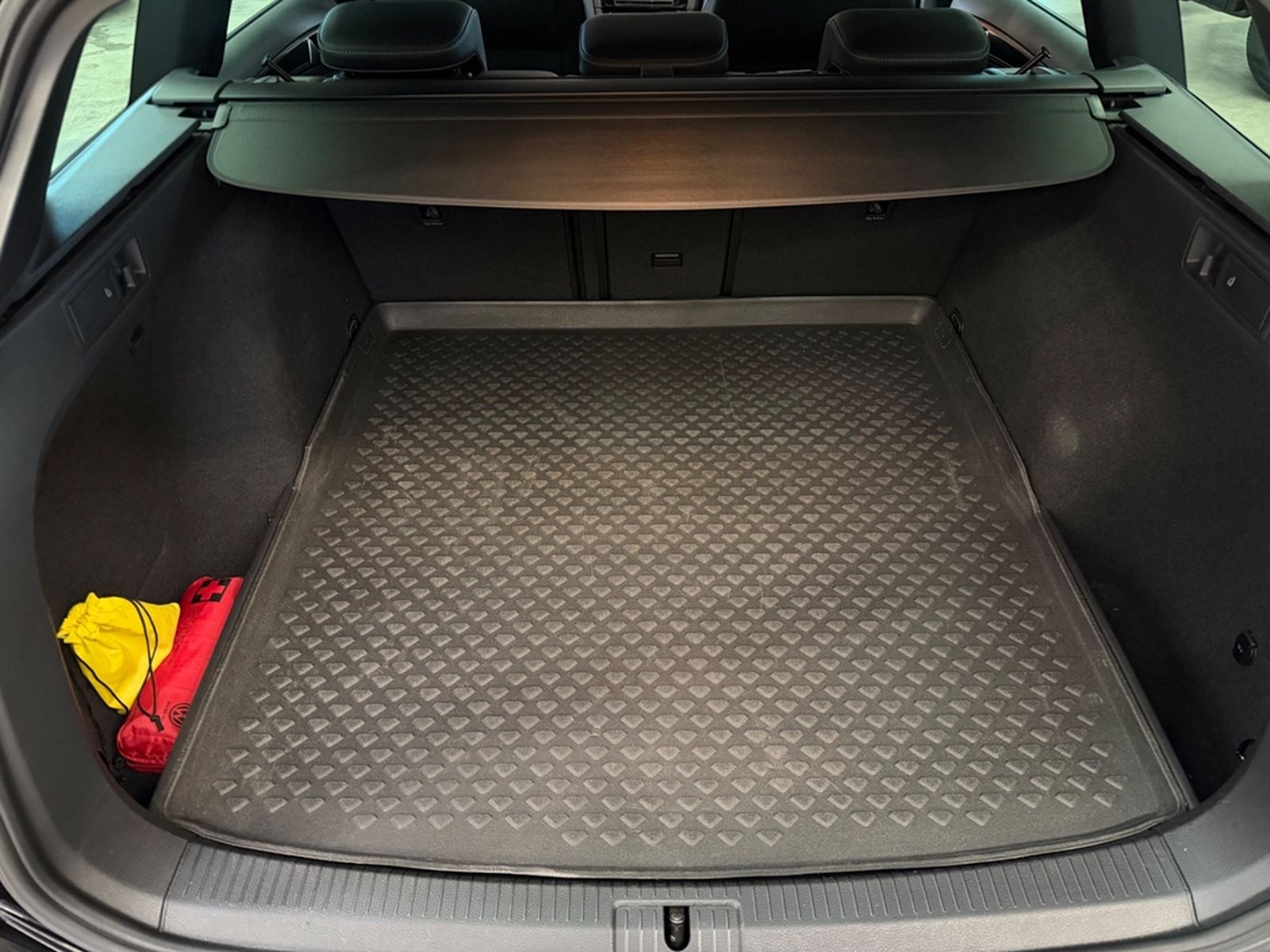 Volkswagen Golf VII Variant R BMT4Motion/Kamera/Pano/Allrad foto 30