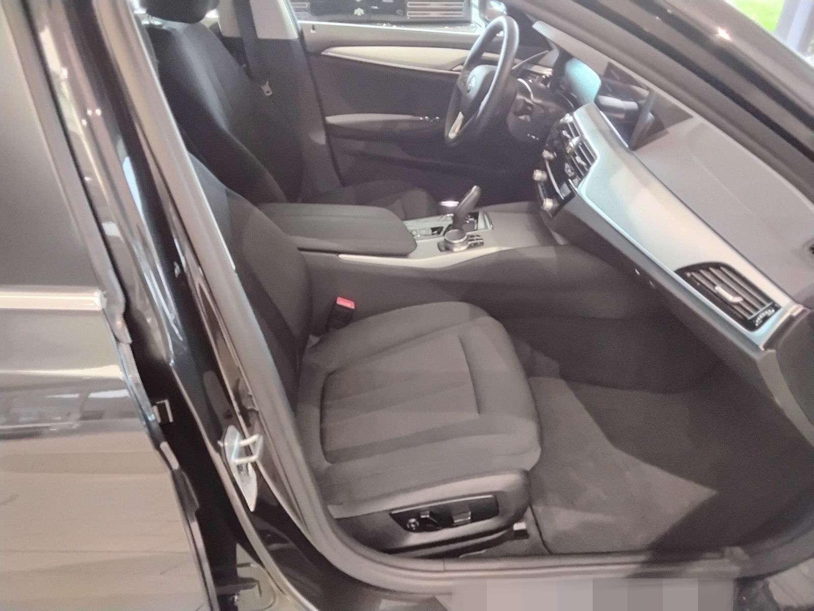 BMW 520, sehr gepflegt, wenig KM, zum Aktionspreis foto 6