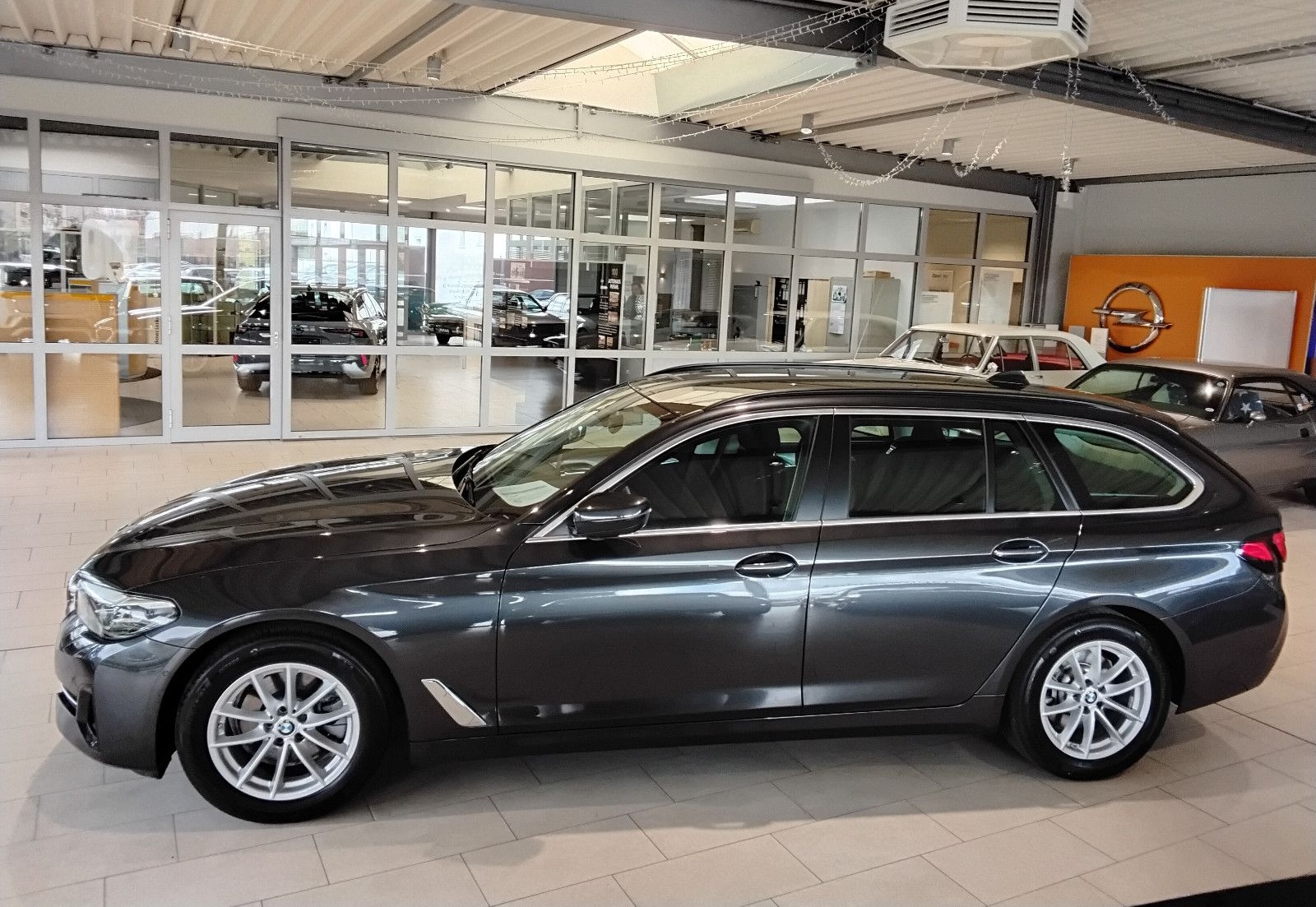 BMW 520, sehr gepflegt, wenig KM, zum Aktionspreis foto 9