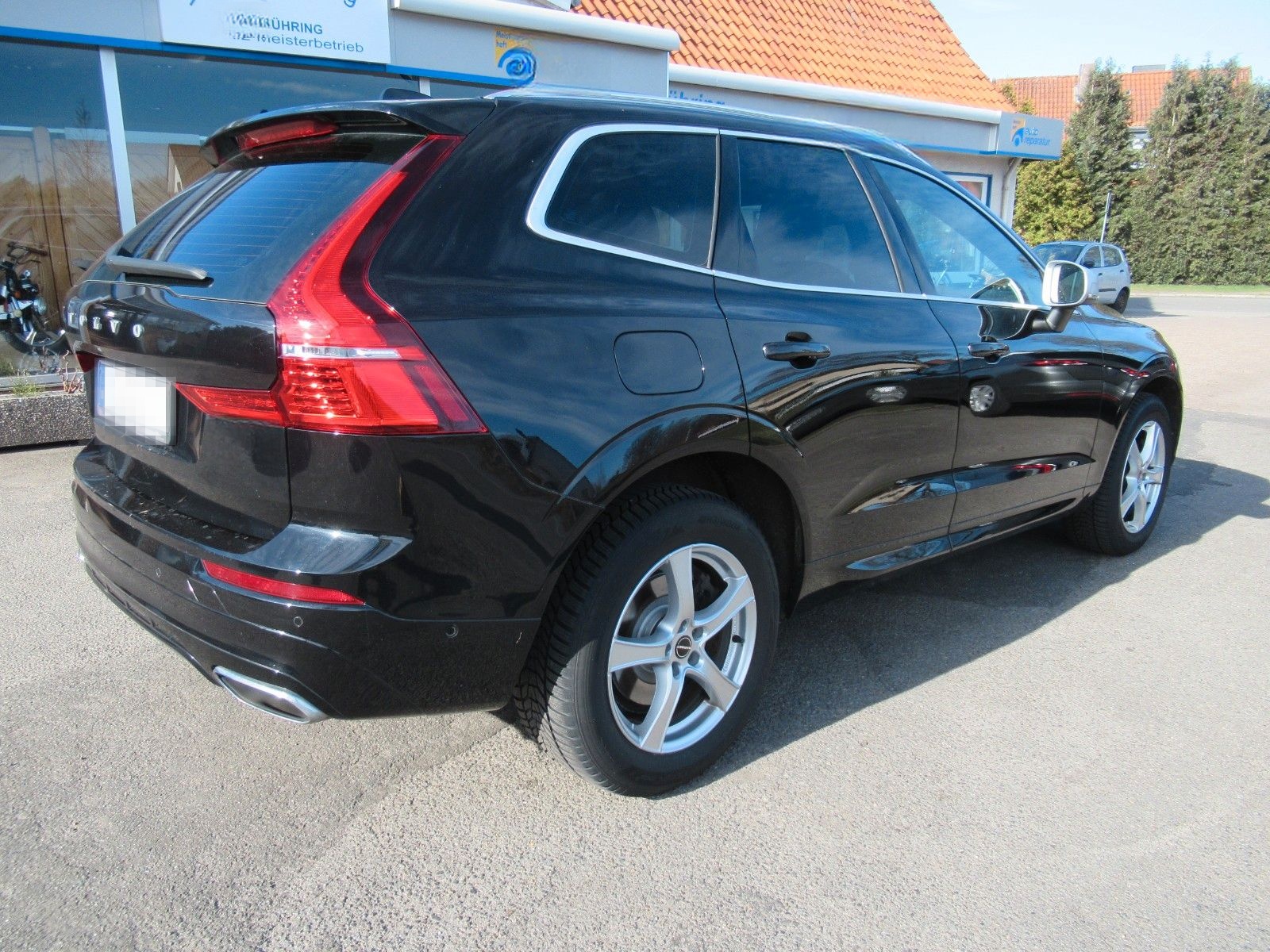 Volvo XC60 II D4 AWD R-Design foto 6