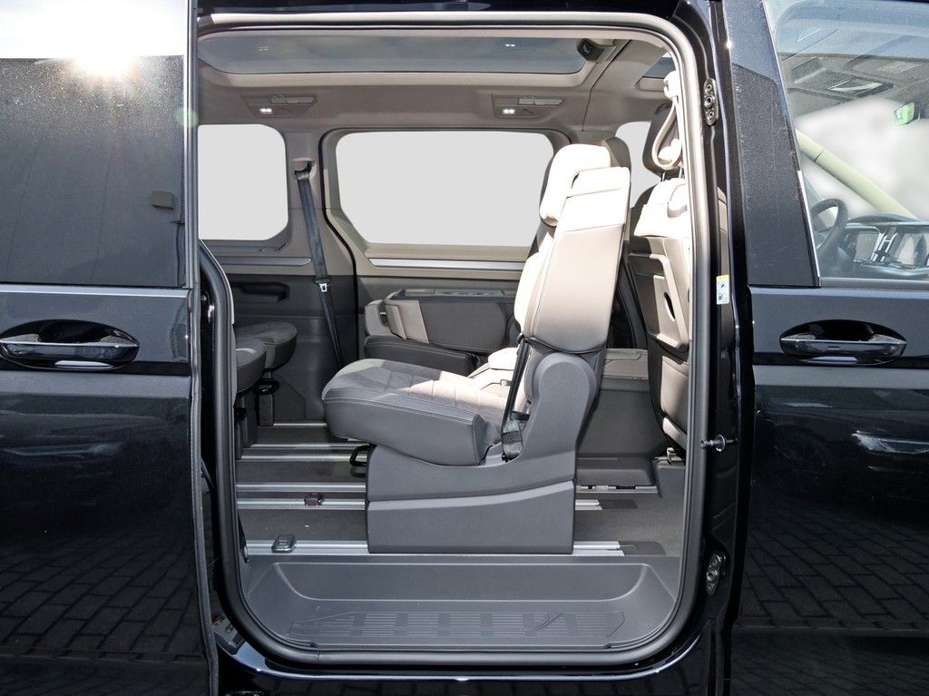 Volkswagen T7 Multivan Goal Life 2.0 l TSI 150 kW / 204 PS foto 10