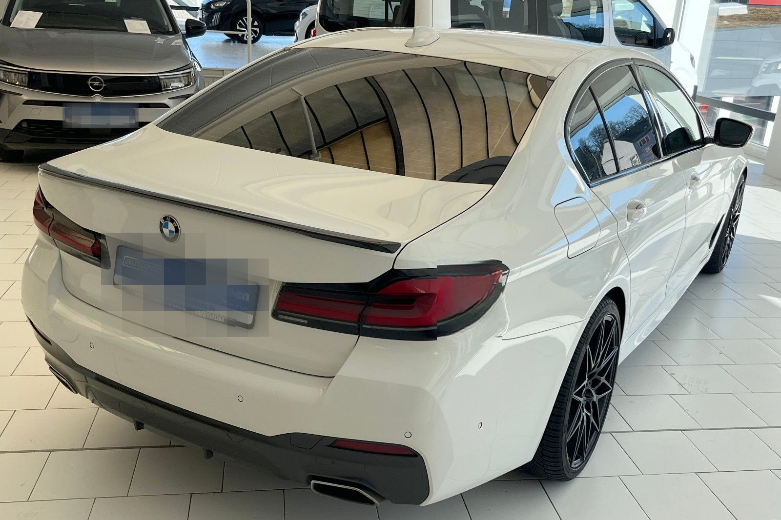 BMW 530 5 Limousine 530 d xDrive M Sportpaket foto 13