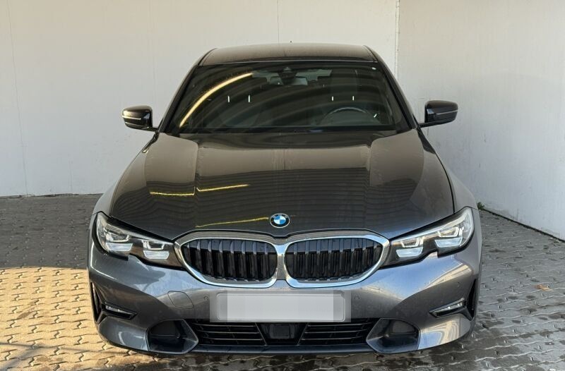 BMW 320d Lim. Sport Line Navi.LED.ACC.RFK.HuD.KomfZg foto 3