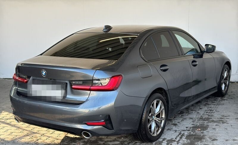 BMW 320d Lim. Sport Line Navi.LED.ACC.RFK.HuD.KomfZg foto 5