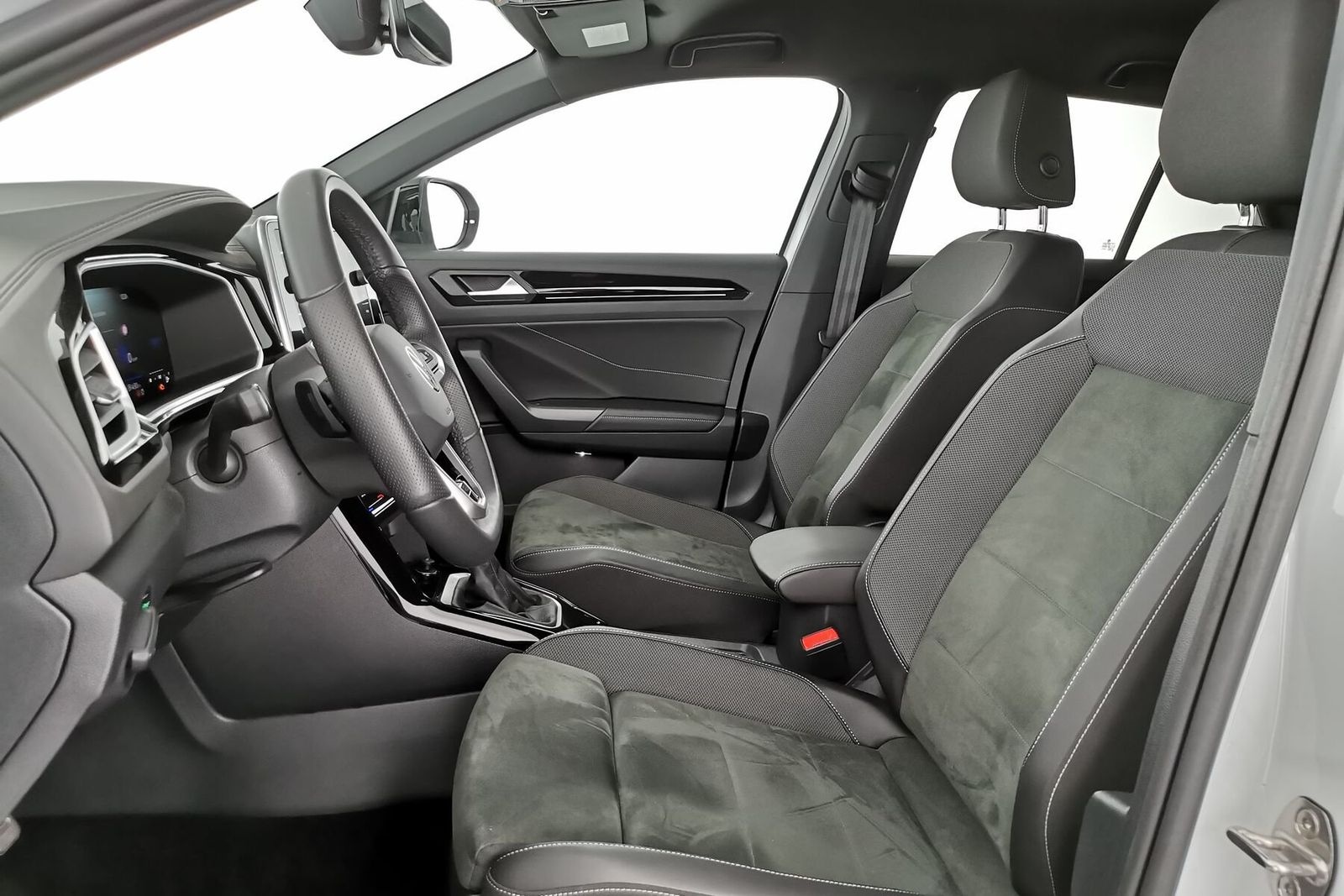 Volkswagen T-Roc 1.5TSI R Line NAV|LED|SHZG|PDC+CAM|ACC|AHK foto 8