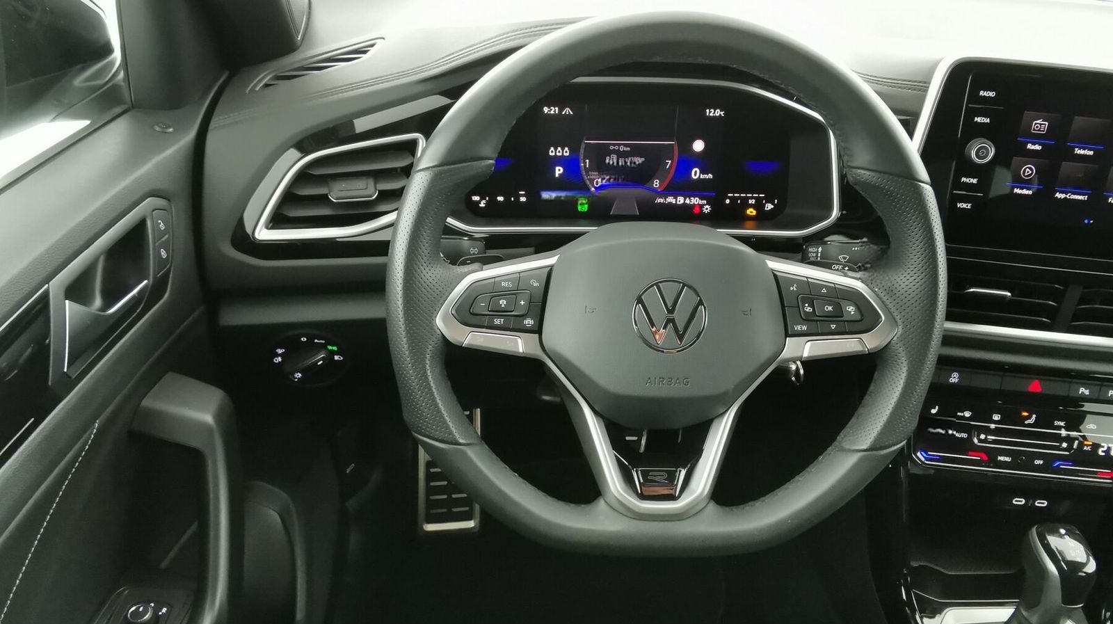 Volkswagen T-Roc 1.5TSI R Line NAV|LED|SHZG|PDC+CAM|ACC|AHK foto 10