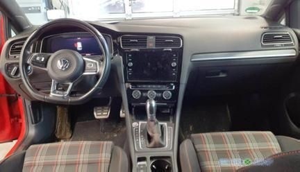 Volkswagen Golf VII GTI Performance 2.0 TSI DSG Navi Pano L foto 5