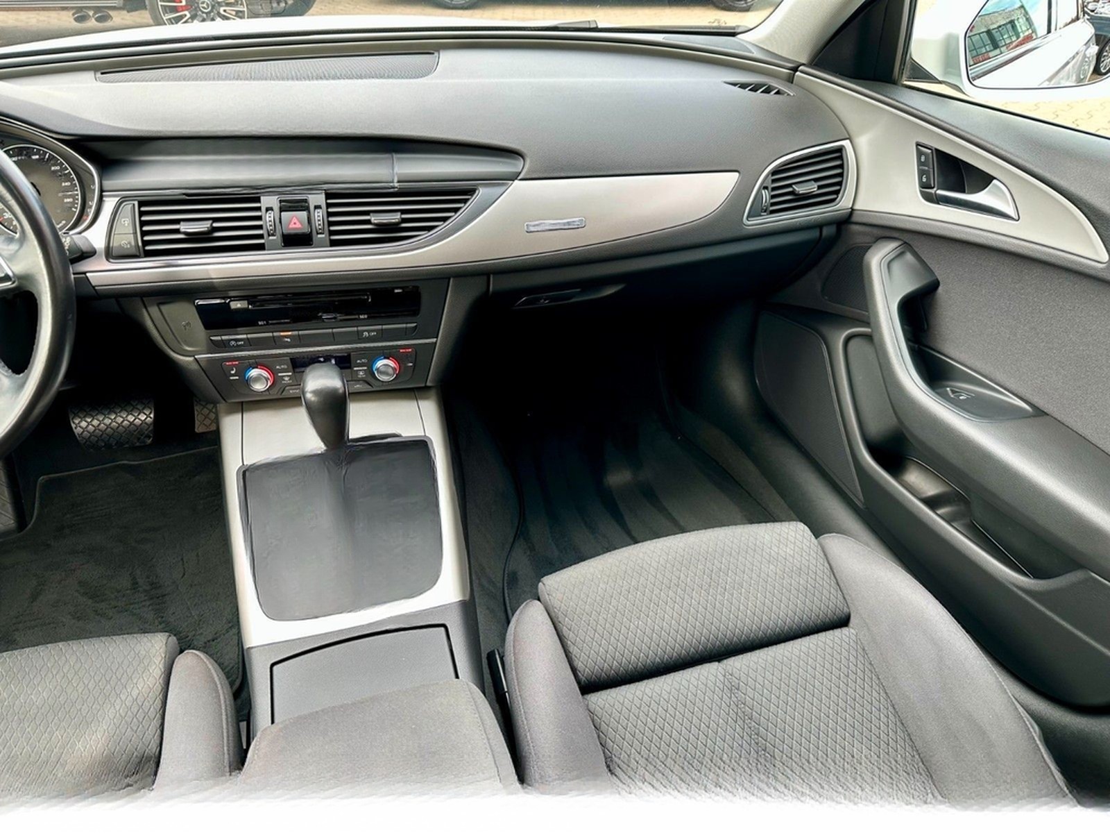 Audi A6 Avant 2.0 TFSI quattro NAV AAC EFH  Xenon AHK foto 11