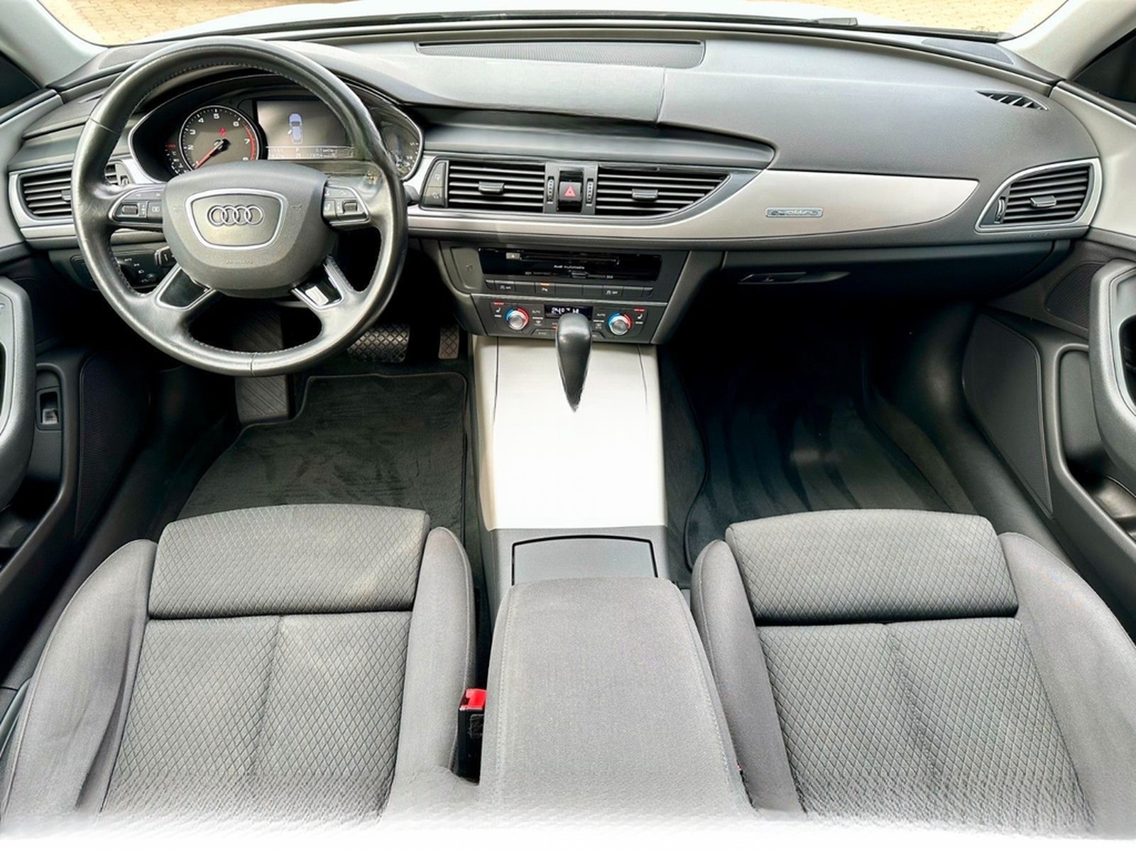 Audi A6 Avant 2.0 TFSI quattro NAV AAC EFH  Xenon AHK foto 9