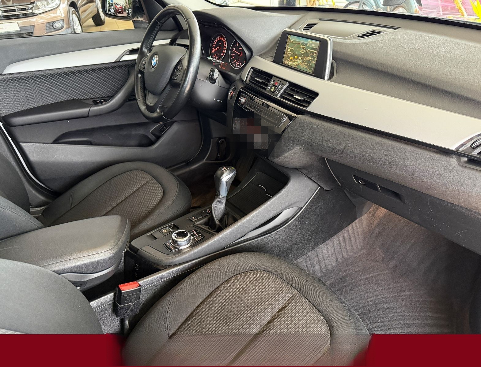 BMW X1 xDrive 20i *AHK*Navi*Tempo*Shzg* foto 5