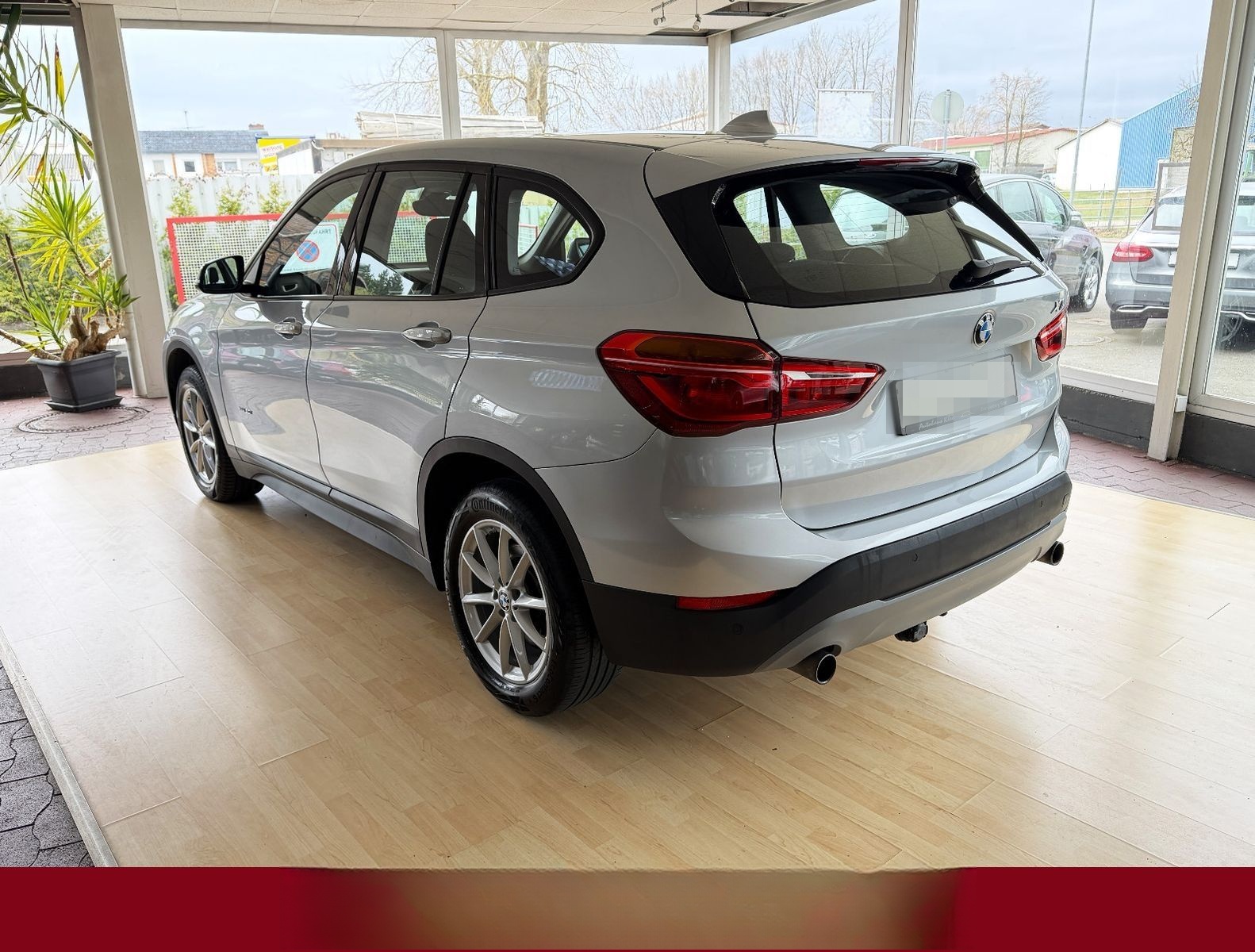 BMW X1 xDrive 20i *AHK*Navi*Tempo*Shzg* foto 9