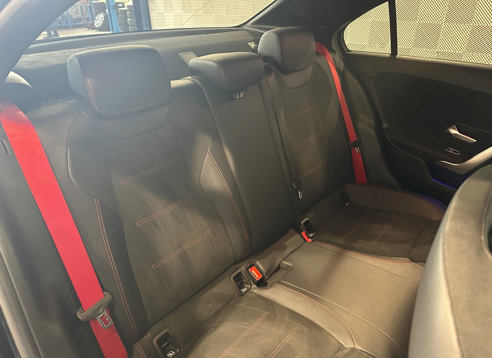 Mercedes-Benz A 35 Lim. 4Ma.*AMG*NIGHT-PANO-LED-BURMESTER-ACC foto 16