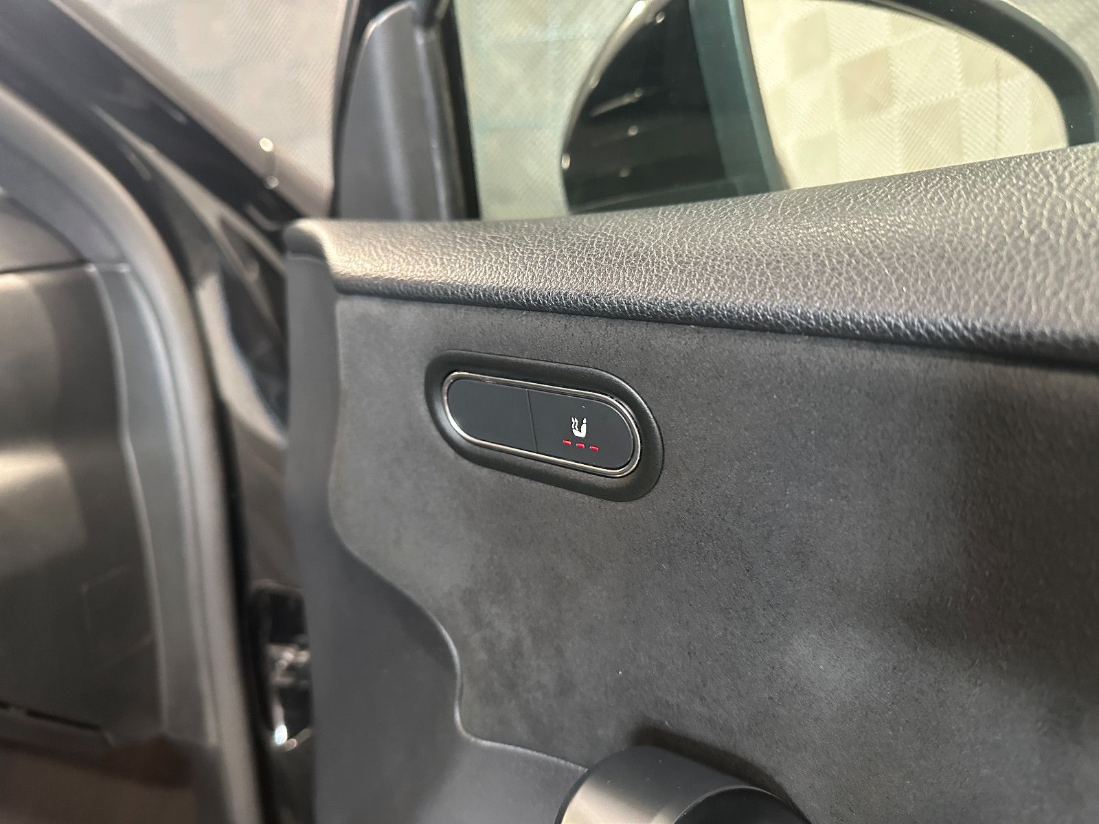 Mercedes-Benz A 35 Lim. 4Ma.*AMG*NIGHT-PANO-LED-BURMESTER-ACC foto 19