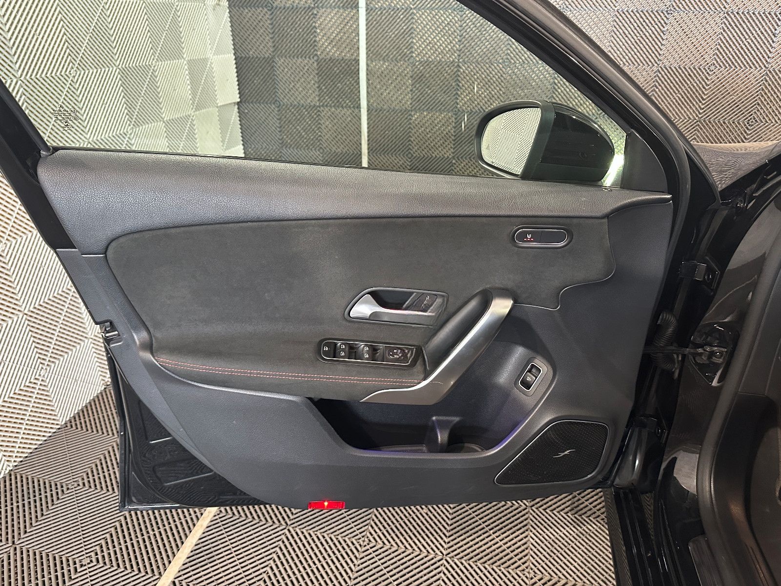 Mercedes-Benz A 35 Lim. 4Ma.*AMG*NIGHT-PANO-LED-BURMESTER-ACC foto 21