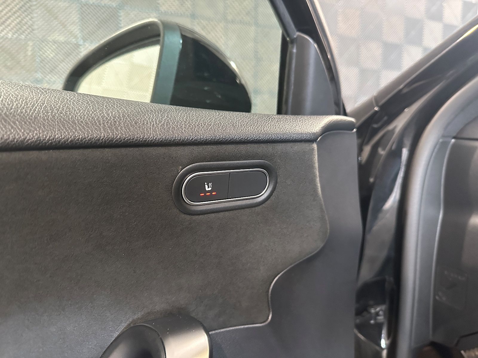 Mercedes-Benz A 35 Lim. 4Ma.*AMG*NIGHT-PANO-LED-BURMESTER-ACC foto 23