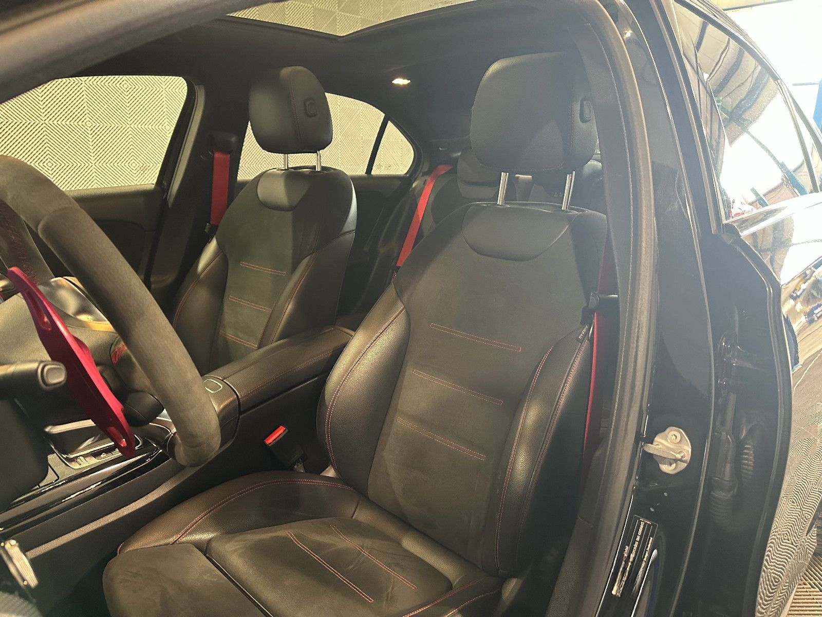 Mercedes-Benz A 35 Lim. 4Ma.*AMG*NIGHT-PANO-LED-BURMESTER-ACC foto 24