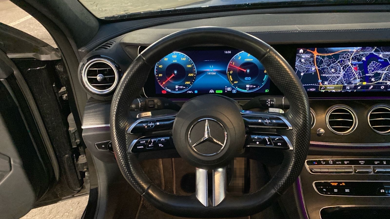 Mercedes-Benz T-Modell E 300 de AMG LINE foto 8