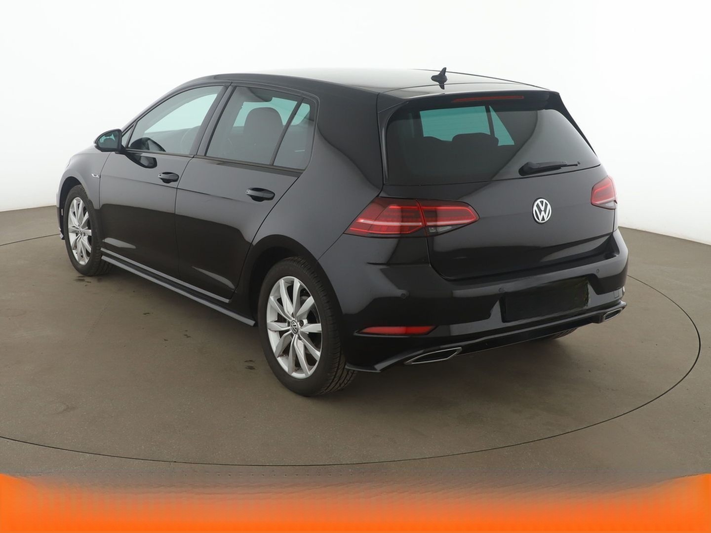 Volkswagen Golf VII 1.5 TSI ACT Highline BM Aut.*NAVI*LED* foto 4