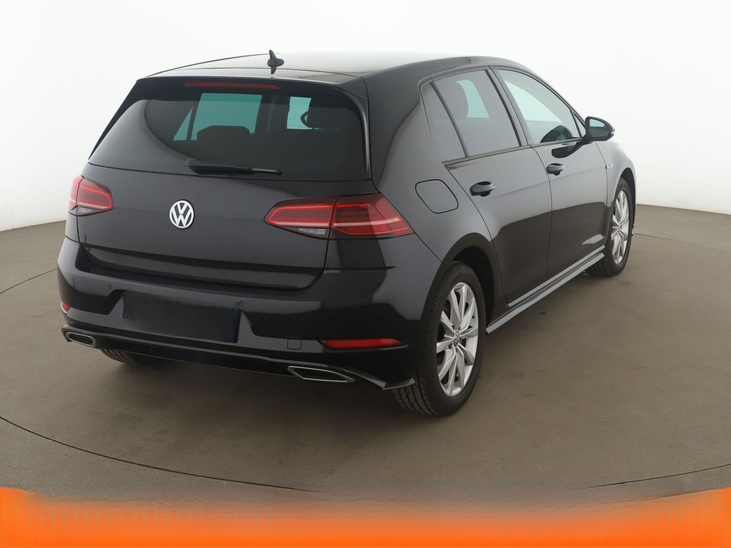 Volkswagen Golf VII 1.5 TSI ACT Highline BM Aut.*NAVI*LED* foto 6
