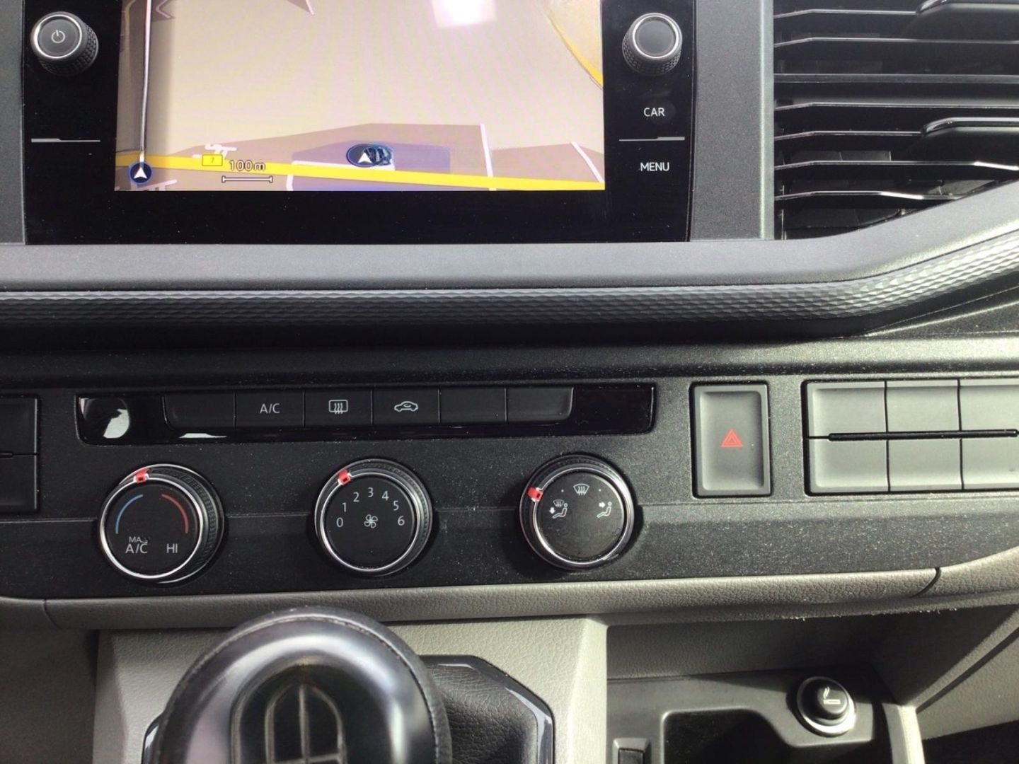 Volkswagen T6.1 Kombi AHK NAV LED KLIMA v+h PDC v+h L+S foto 17