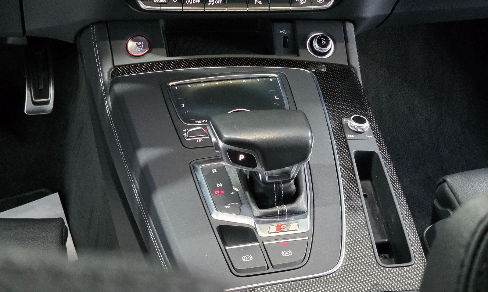Audi SQ5 quattro DT.FZG 8xALU LUFT CARBON LEDER foto 16