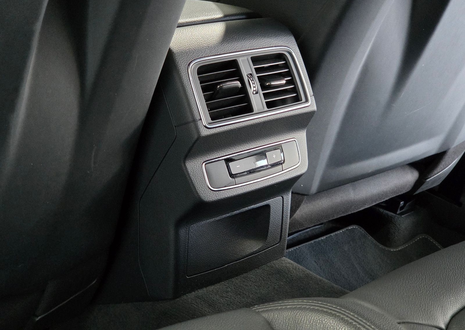 Audi SQ5 quattro DT.FZG 8xALU LUFT CARBON LEDER foto 17