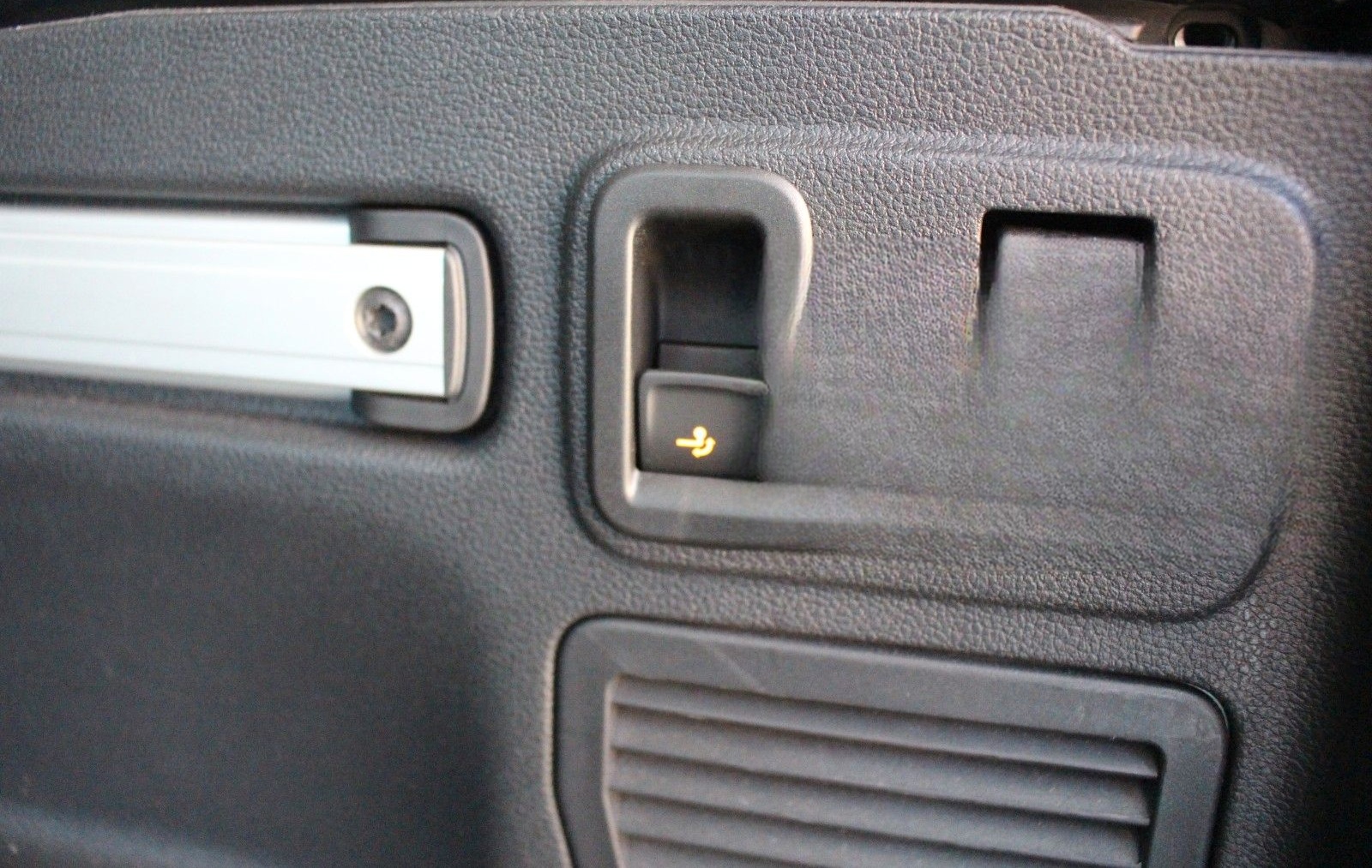 Volkswagen Touran United;7SITZE;STANDHZ;AHZV;LED;NAVI;VIRTU foto 20