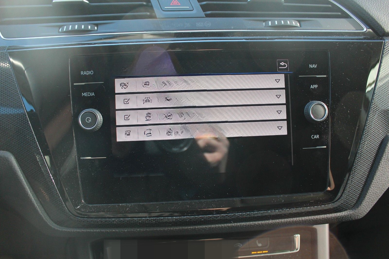 Volkswagen Touran United;7SITZE;STANDHZ;AHZV;LED;NAVI;VIRTU foto 24