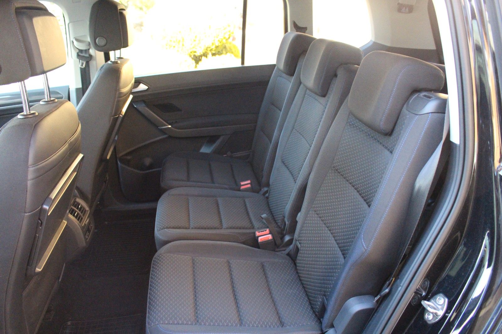 Volkswagen Touran United;7SITZE;STANDHZ;AHZV;LED;NAVI;VIRTU foto 8
