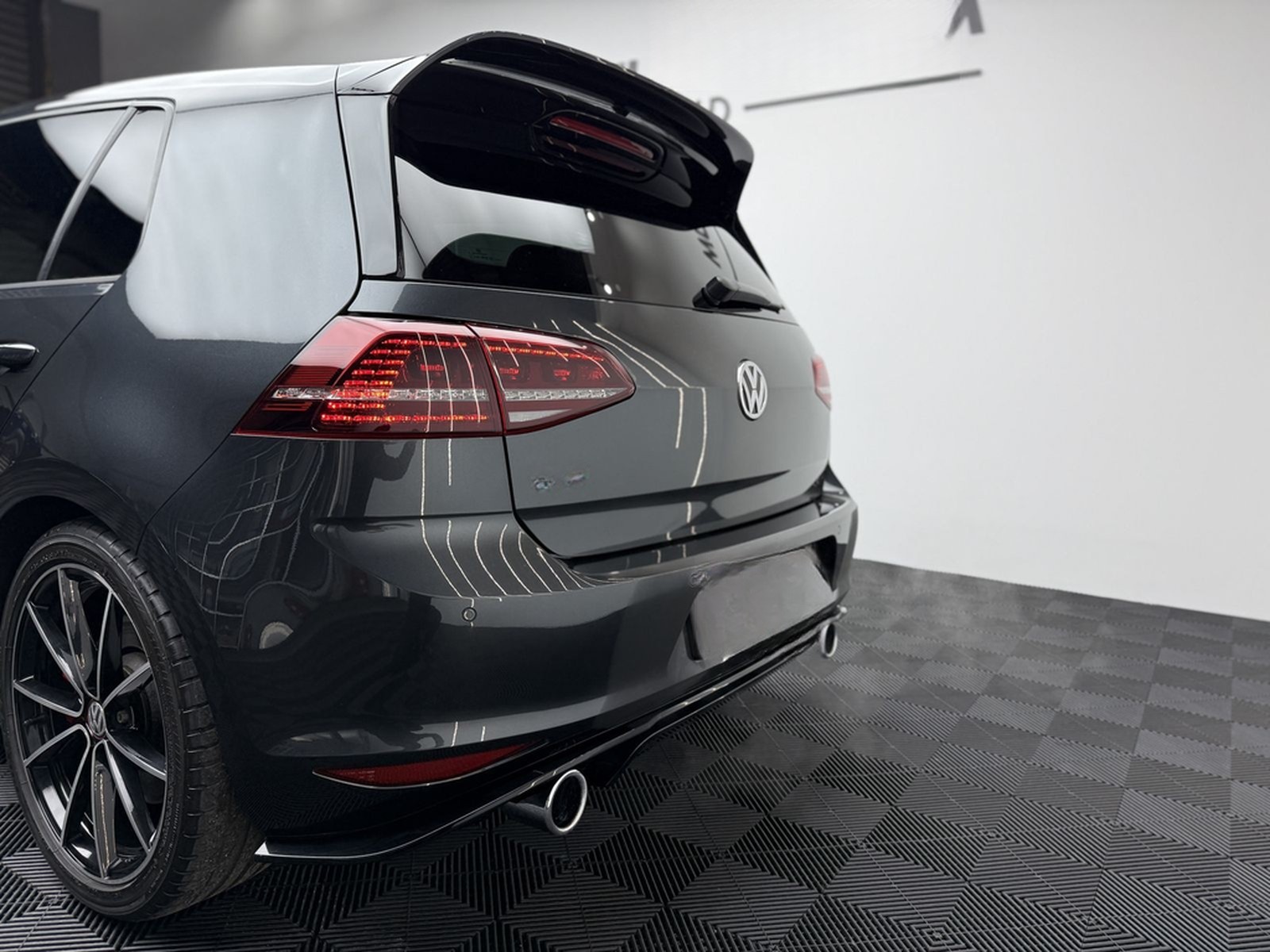 Volkswagen Golf GARAGENWAGEN*PANO*DYNAUDIO*AMBIENTE*ACC* foto 13