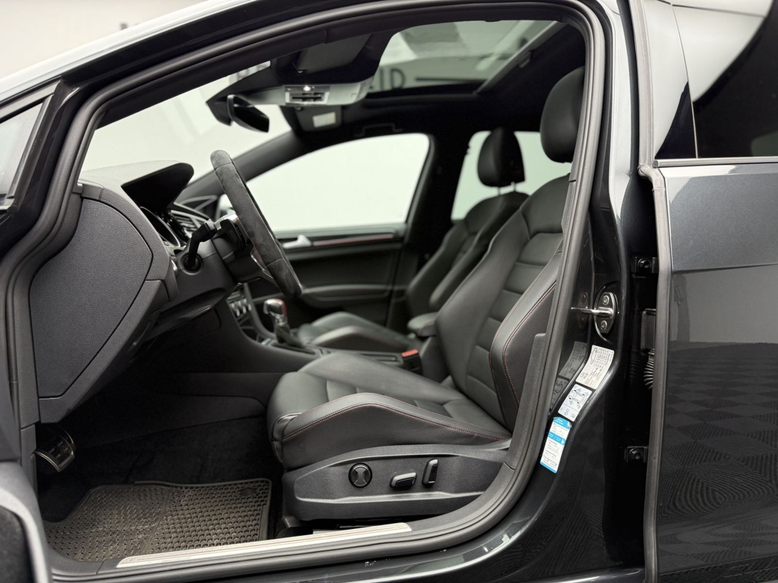 Volkswagen Golf GARAGENWAGEN*PANO*DYNAUDIO*AMBIENTE*ACC* foto 19
