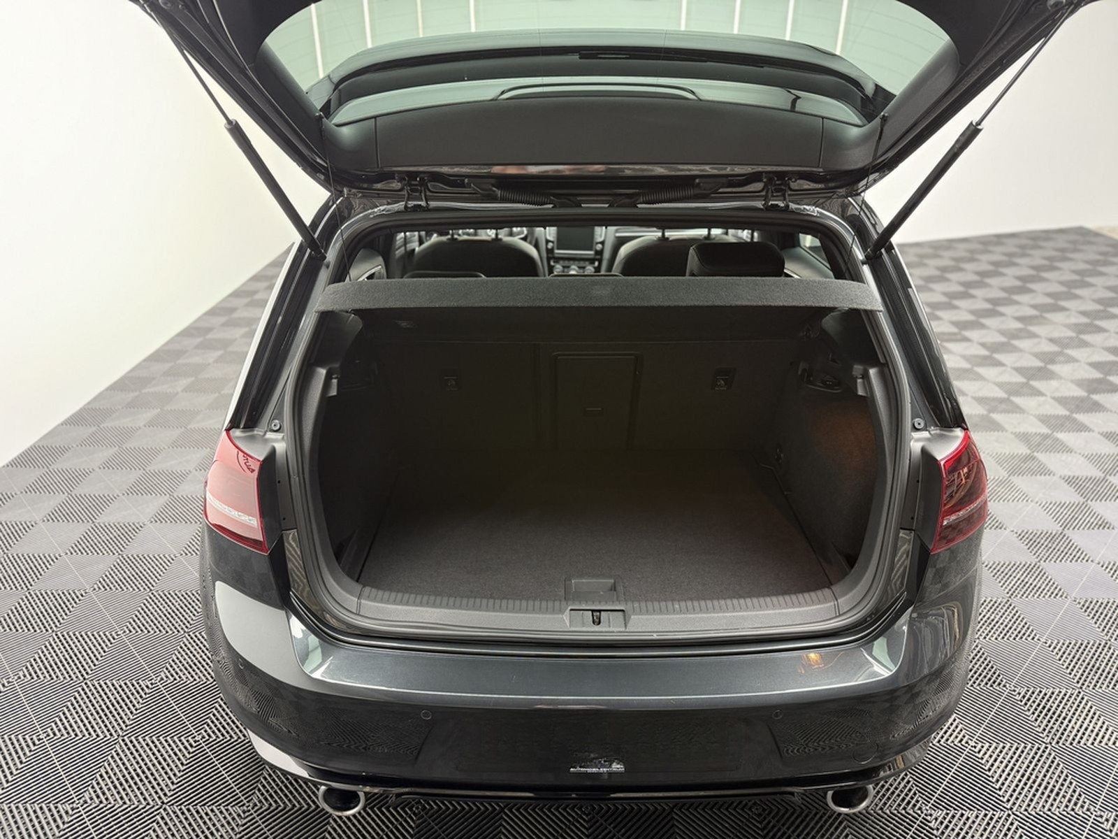 Volkswagen Golf GARAGENWAGEN*PANO*DYNAUDIO*AMBIENTE*ACC* foto 9