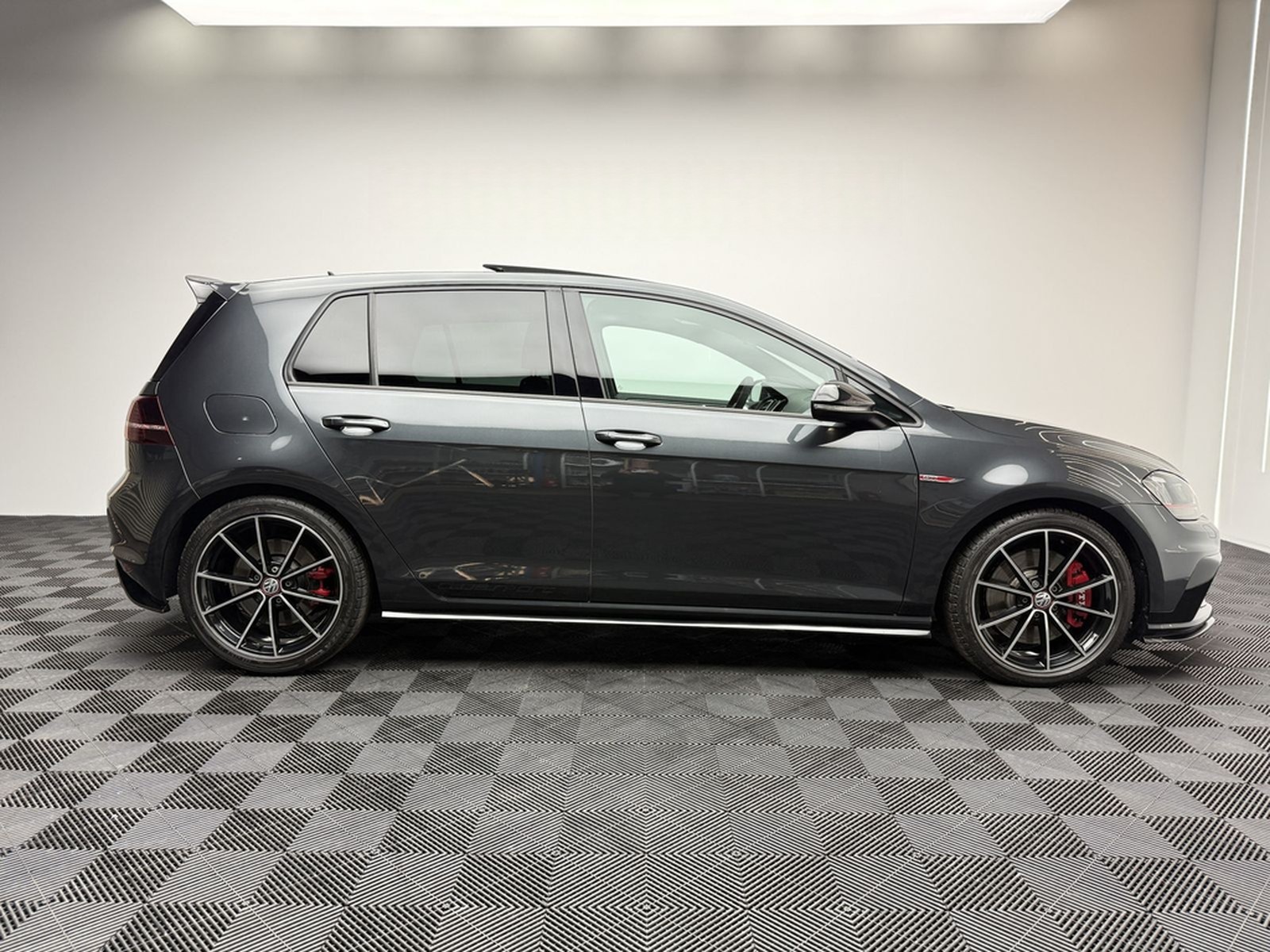Volkswagen Golf GARAGENWAGEN*PANO*DYNAUDIO*AMBIENTE*ACC* foto 10