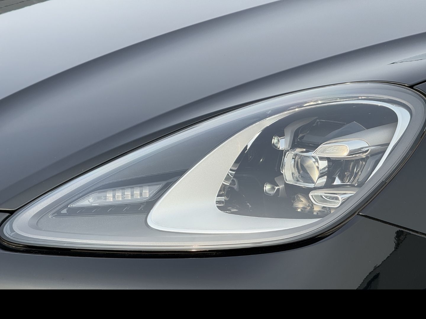 Porsche Cayenne Platinum Edition BOSE Panorama foto 9