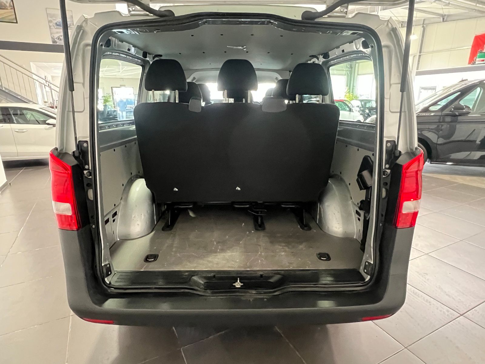 Mercedes-Benz Vito Tourer 114 CDI lang **9-Sitze*Navi*Klima** foto 5