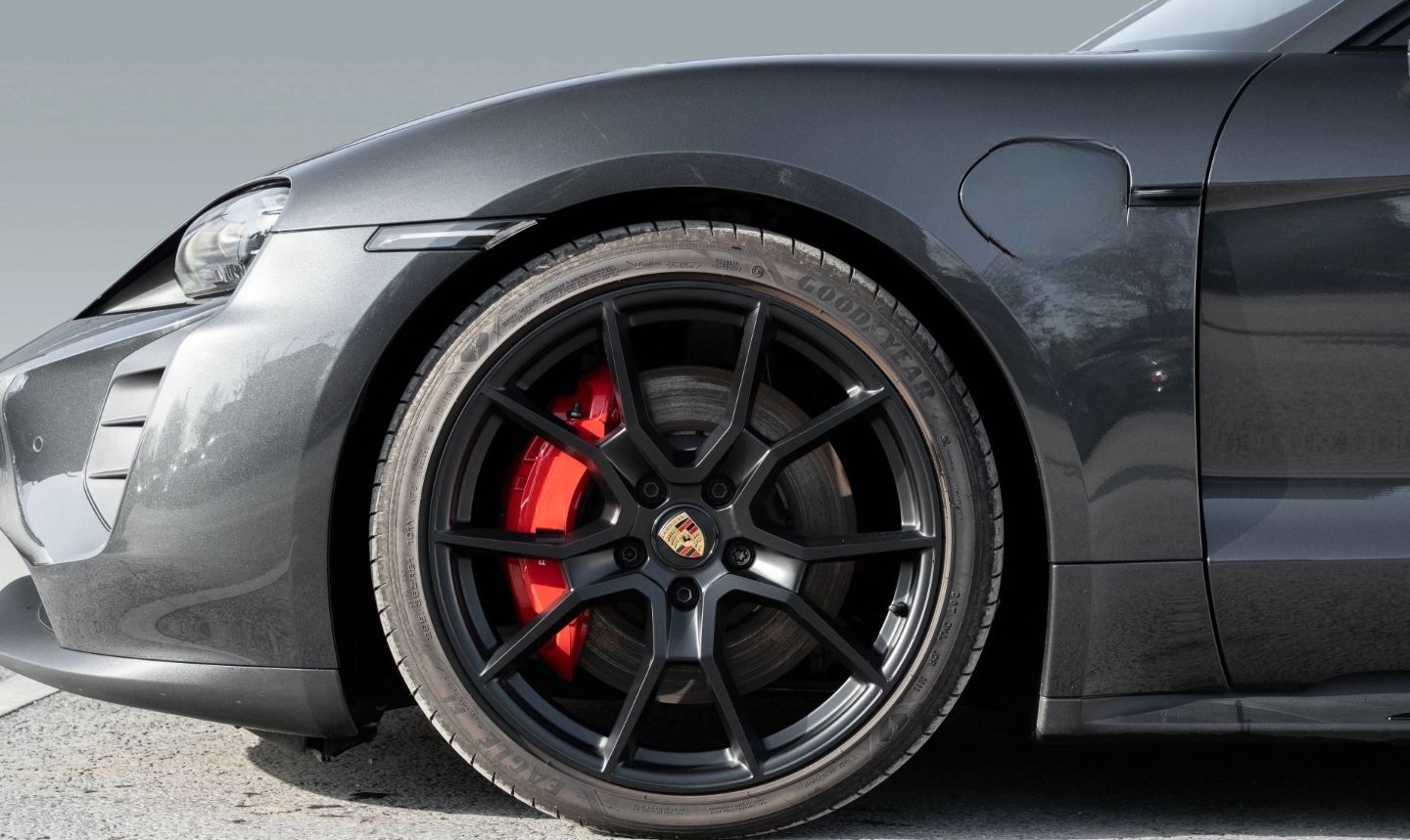 Porsche Taycan GTS Sport Turismo InnoDrive Panodach BOSE foto 6