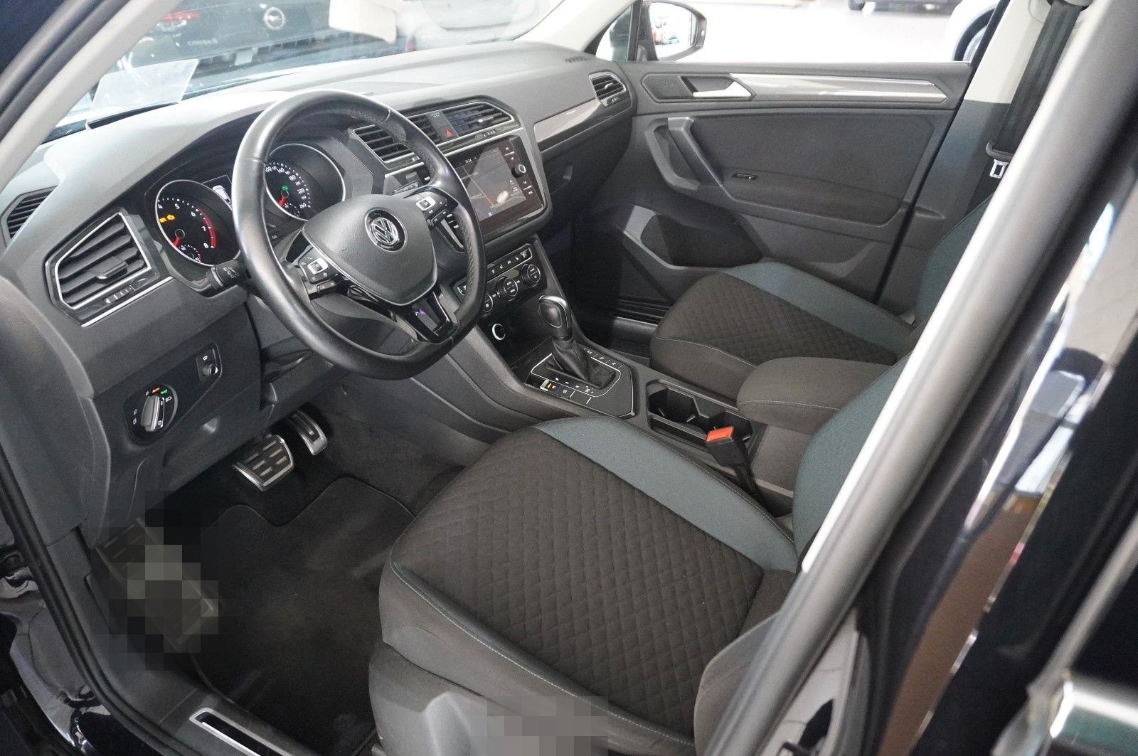 Volkswagen Tiguan 1.5 TSI IQ DRIVE DSG NAVI/LED/SHZ/AHK foto 15