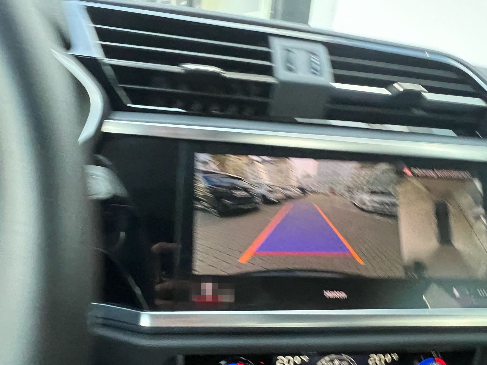 Audi Q3 40 TDI quattro basis AHK 360° RFK Navi LM foto 13