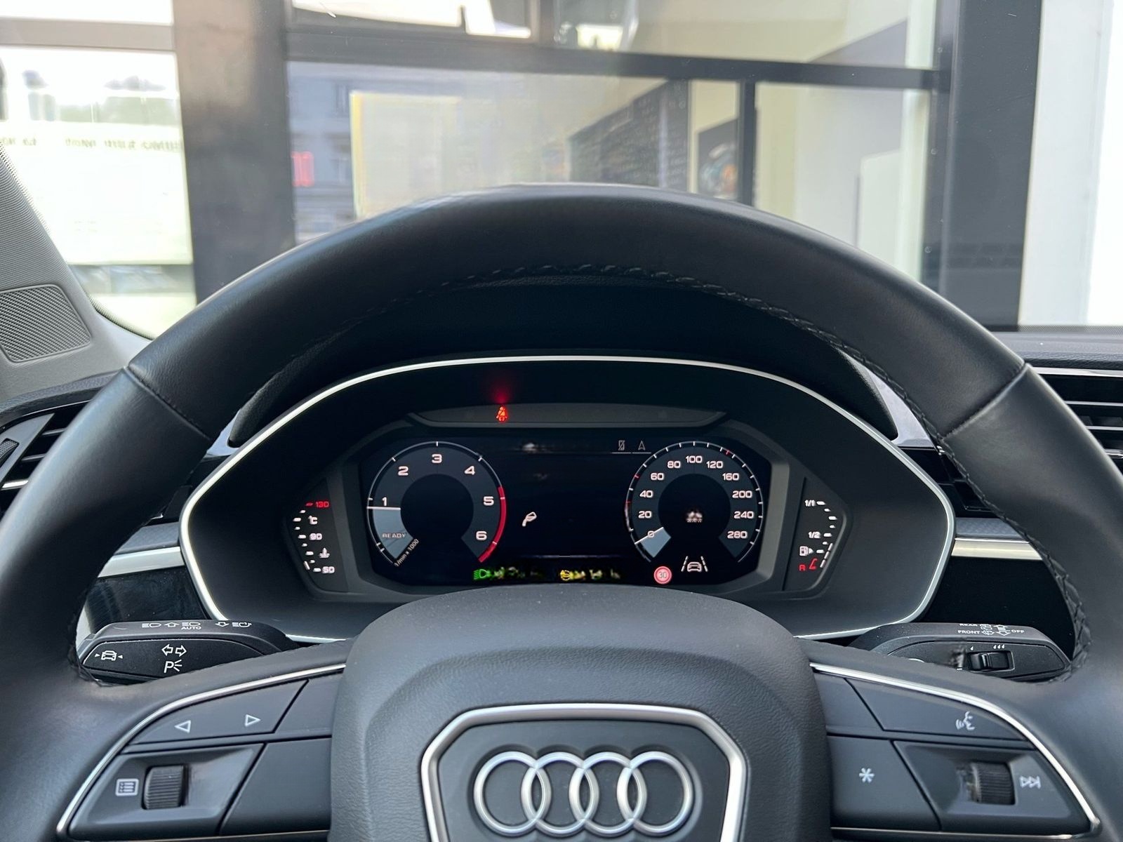 Audi Q3 40 TDI quattro basis AHK 360° RFK Navi LM foto 14