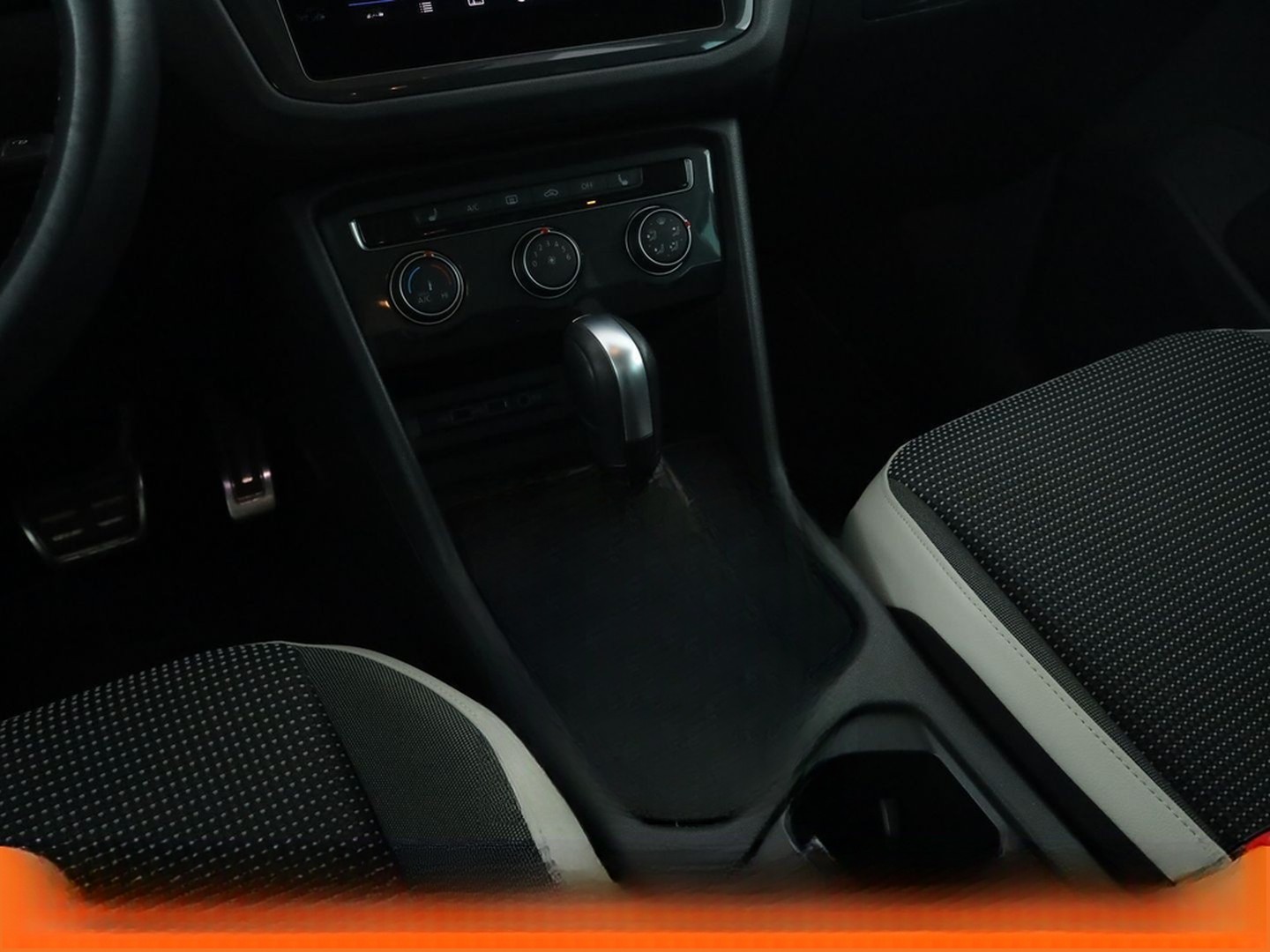 Volkswagen Tiguan 2.0 TSI OFFROAD Start-Stopp 4Motion Aut. foto 21
