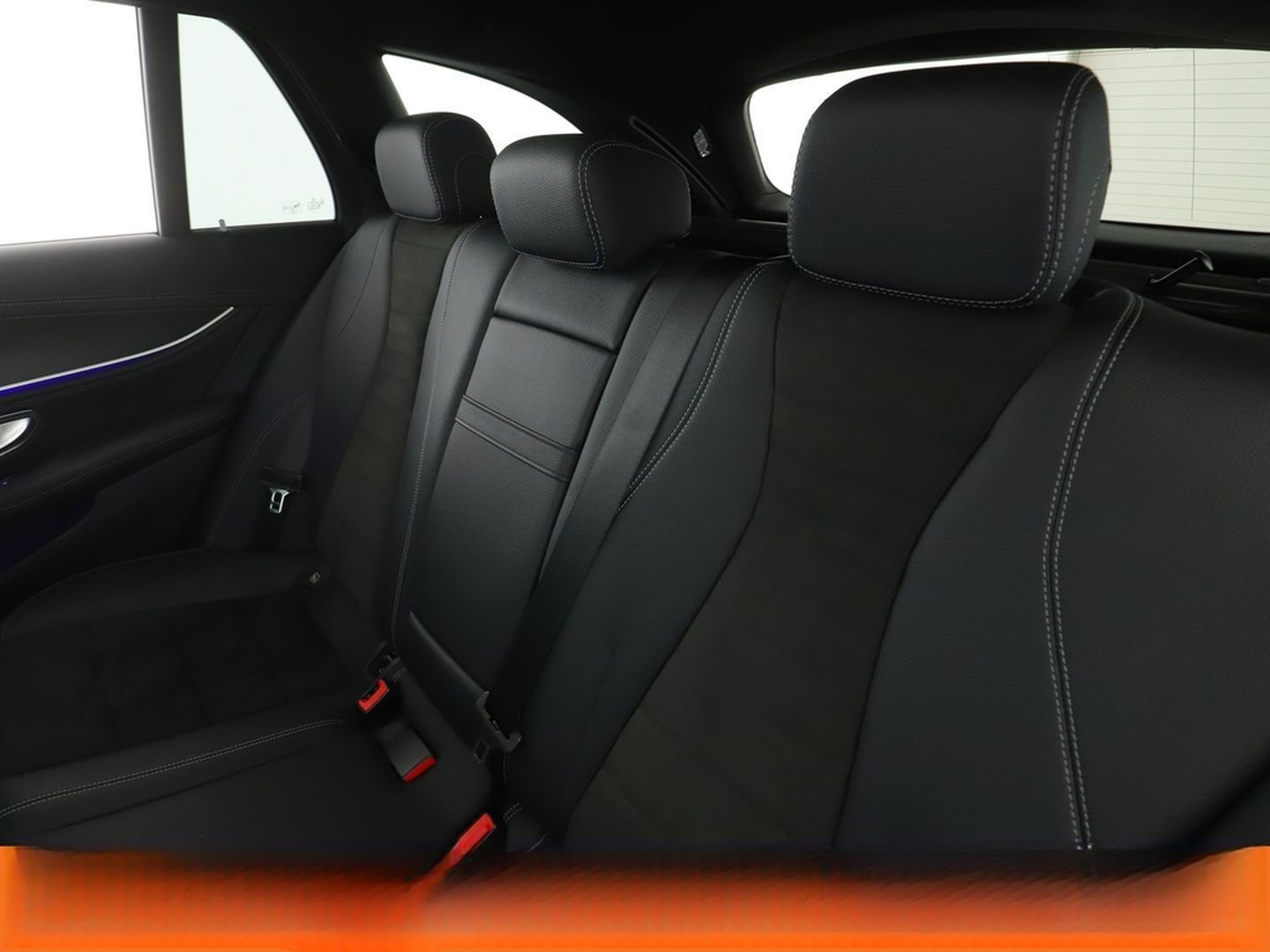 Mercedes-Benz E-Klasse E 220 d AMG Line Aut.*NAVI*HEAD-UP*LED* foto 14