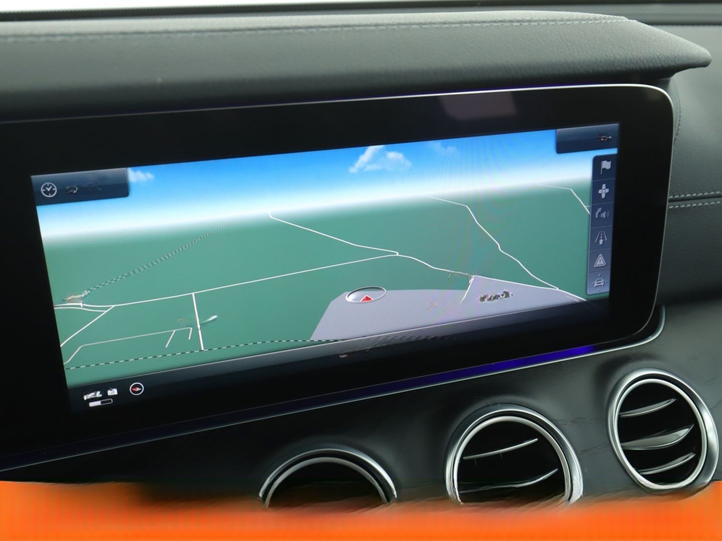 Mercedes-Benz E-Klasse E 220 d AMG Line Aut.*NAVI*HEAD-UP*LED* foto 21