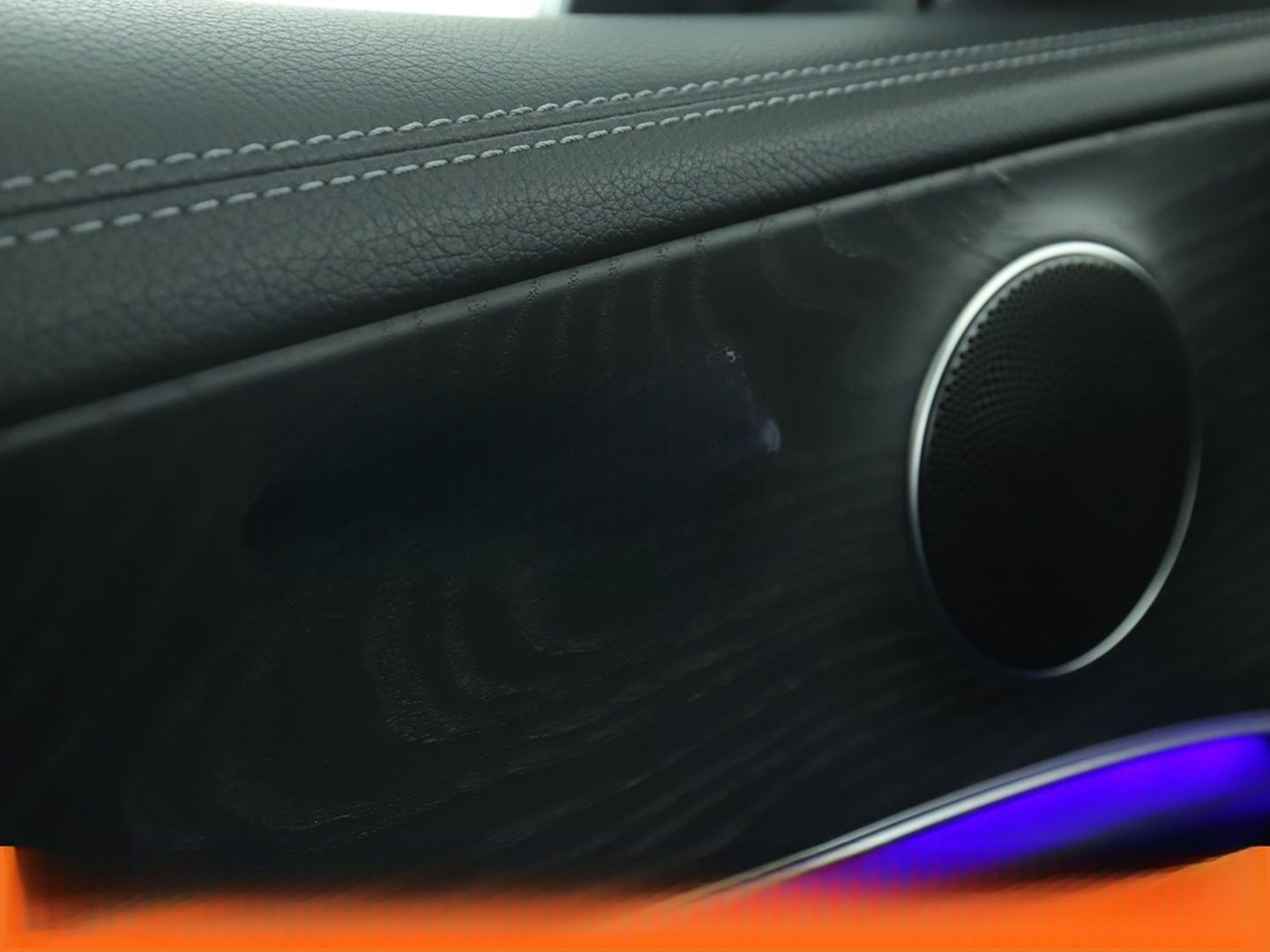 Mercedes-Benz E-Klasse E 220 d AMG Line Aut.*NAVI*HEAD-UP*LED* foto 28