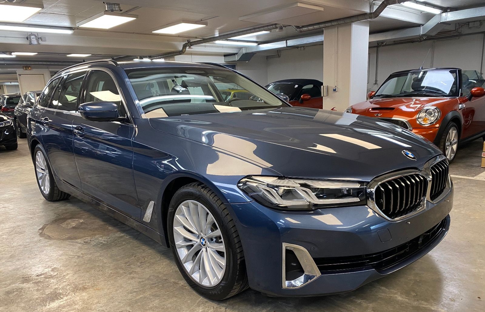 BMW 520 d Touring Luxury Line Standh. Driv. Ass.Prof foto 6