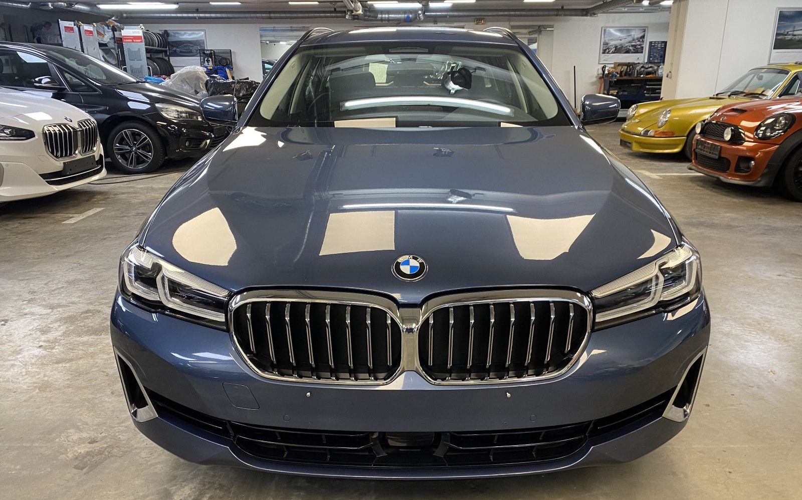 BMW 520 d Touring Luxury Line Standh. Driv. Ass.Prof foto 7