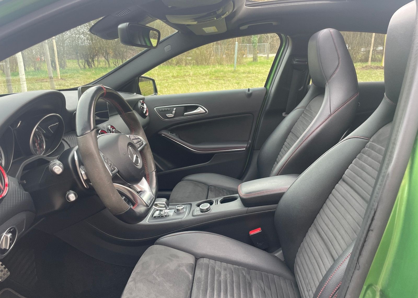 Mercedes-Benz A 45 AMG 4m Pano Navi KeyGo Perf.-Abgas. Nightp. foto 18