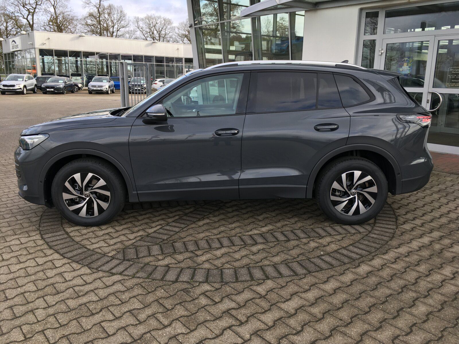 Volkswagen Tiguan Life 1.5 eTSI DSG AHK+ACC+LED+Kamera+LM foto 2