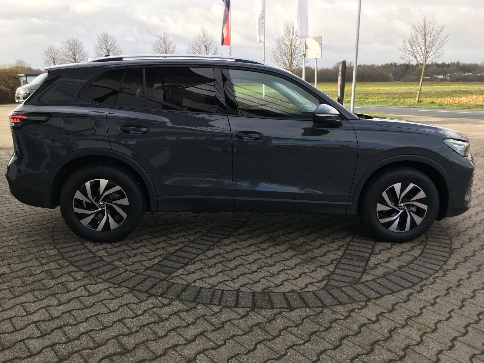 Volkswagen Tiguan Life 1.5 eTSI DSG AHK+ACC+LED+Kamera+LM foto 6