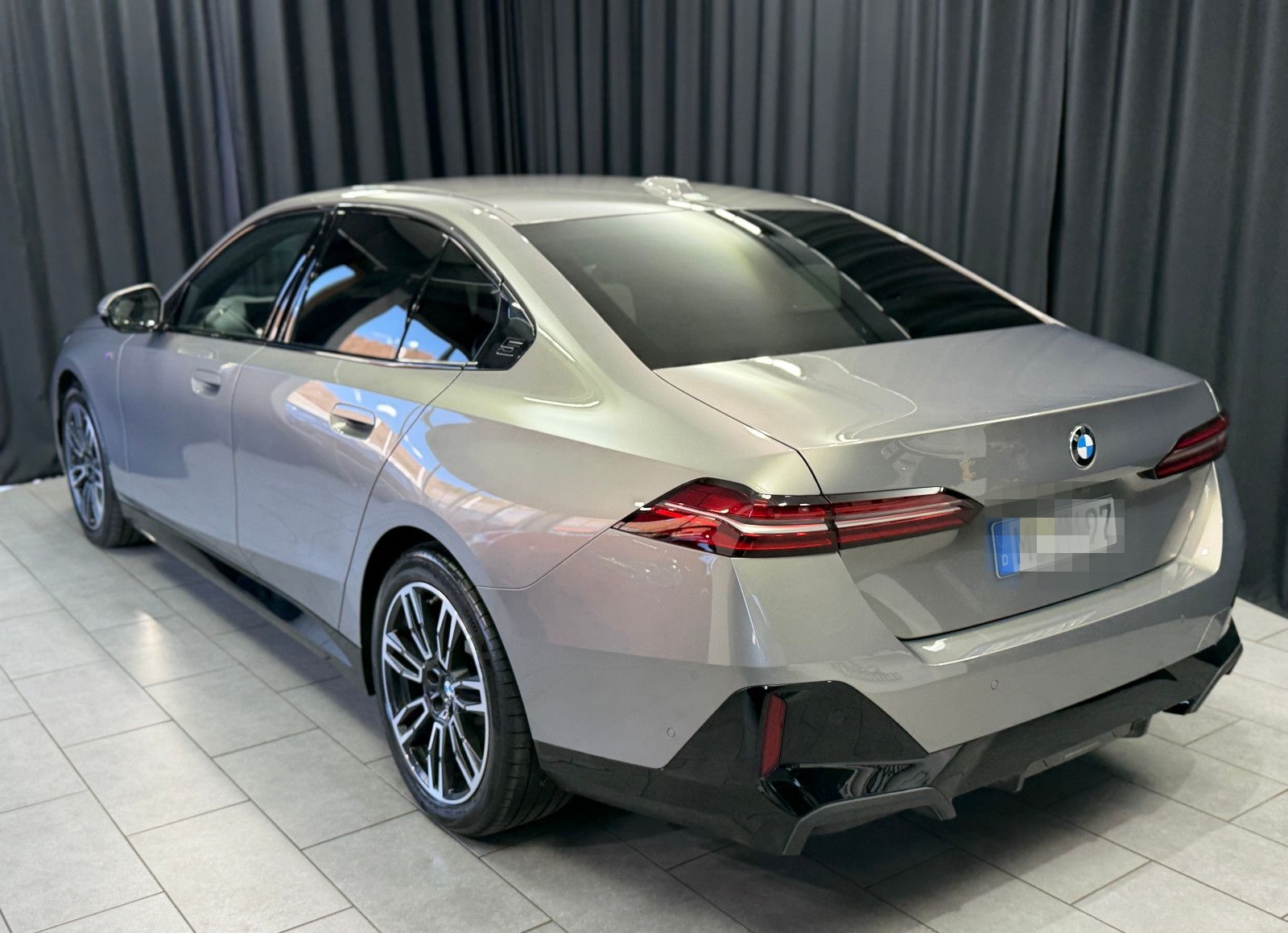 BMW 520 d Limousine M Sport|H&K|HuD|Garantie foto 3