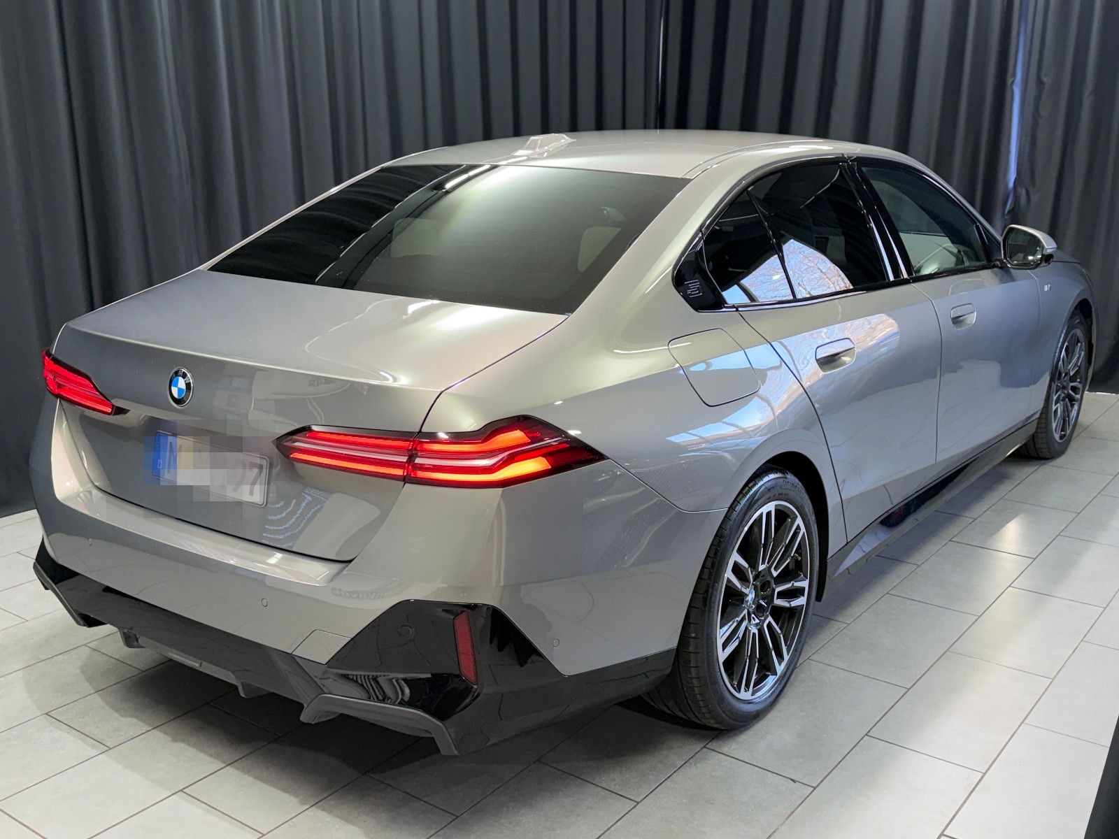 BMW 520 d Limousine M Sport|H&K|HuD|Garantie foto 7